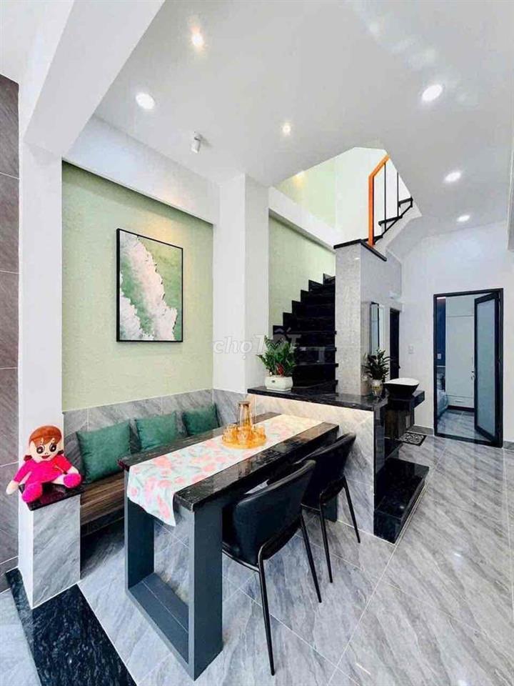 Nhà full nội thất cao cấp có phòng ngủ dưới trệt hxh ngay p16