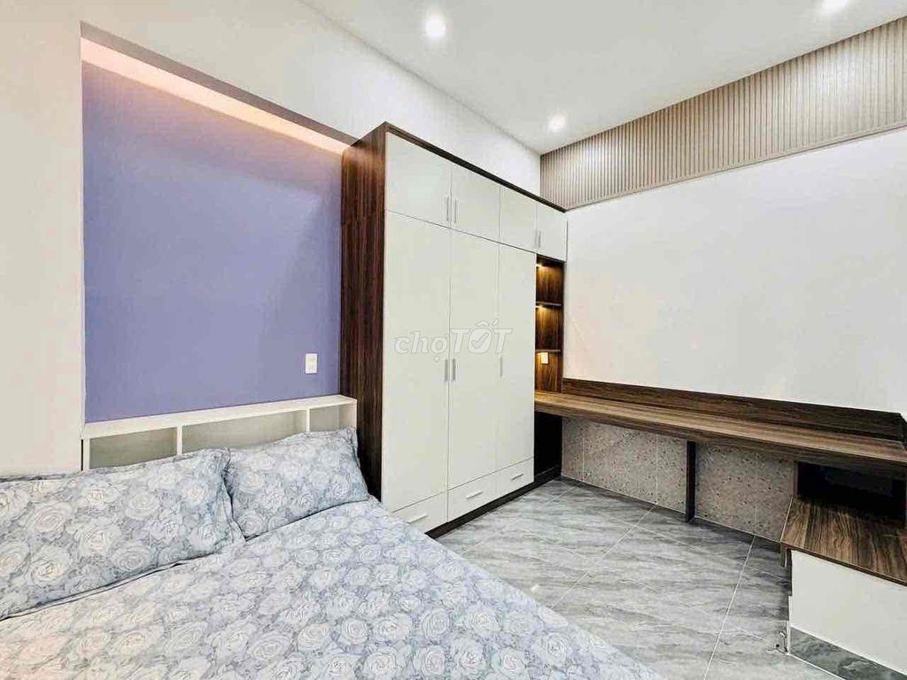 Nhà full nội thất cao cấp có phòng ngủ dưới trệt hxh ngay p16