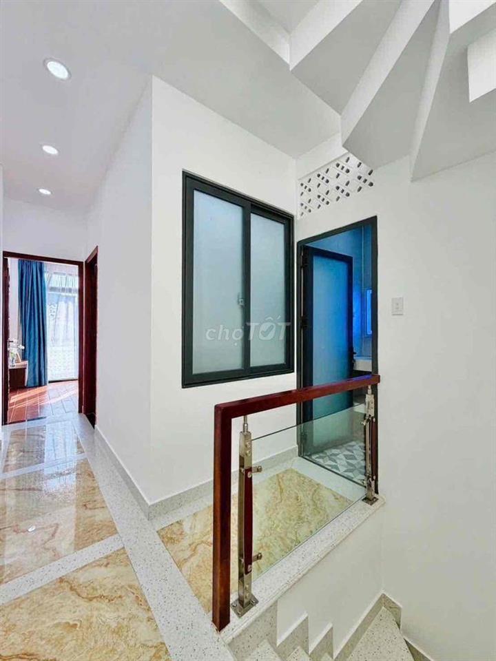 🏦 Nhà mới đẹp NC nup hẻm 439 Nguyễn Văn Khối P8