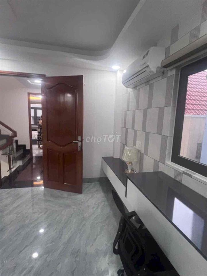 🏦 Nhà mới đẹp NC nup hẻm 256 phan huy ich P12