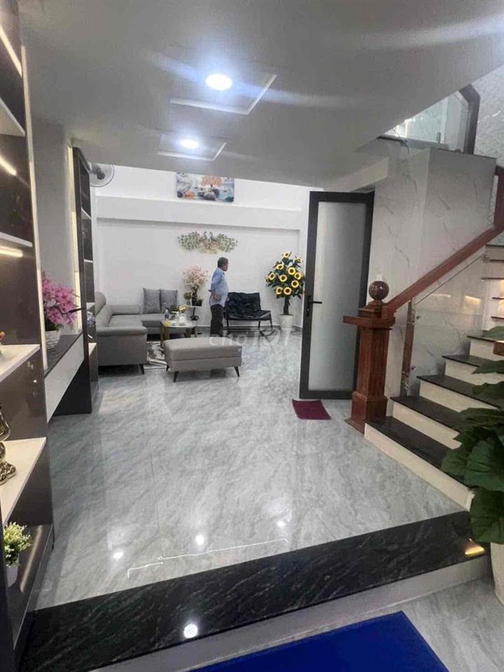 🏦 Nhà mới đẹp NC nup hẻm 256 phan huy ich P12