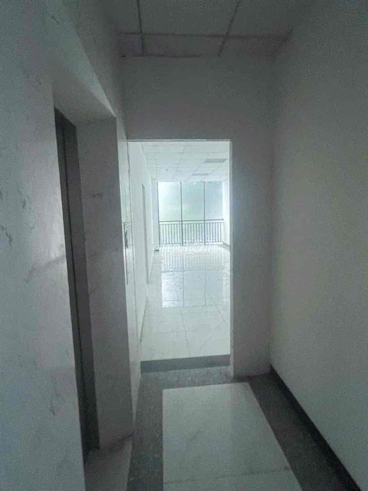 🏦 Toà mới xây NC mặt tiền đường Nguyễn Văn Khối P8