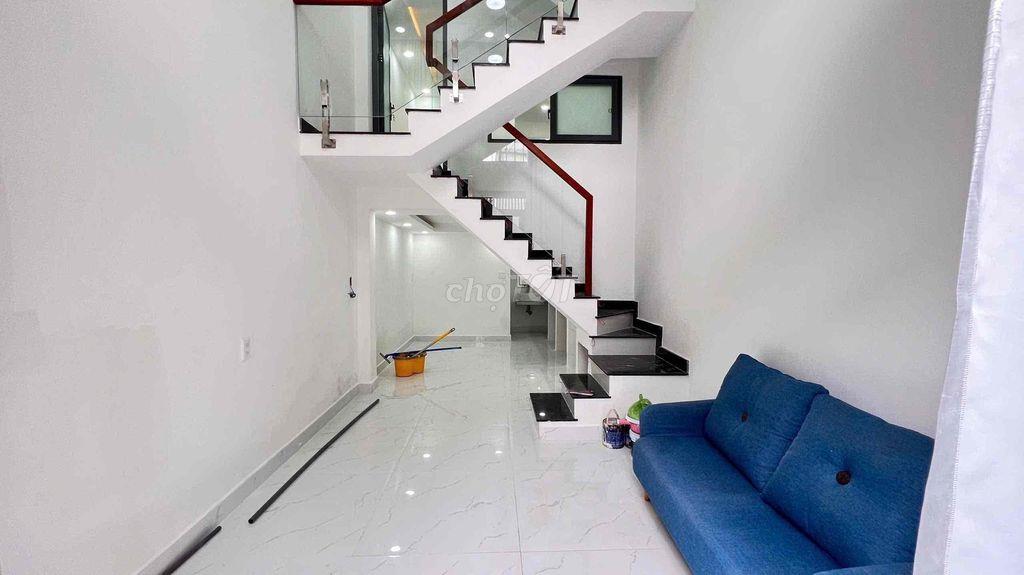 🏦 Nhà mới đẹp NC mặt tiền đường Phan Văn Trị P1