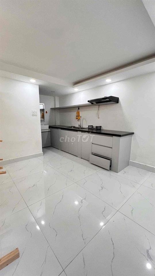 🏦 Nhà mới đẹp NC mặt tiền đường Phan Văn Trị P1