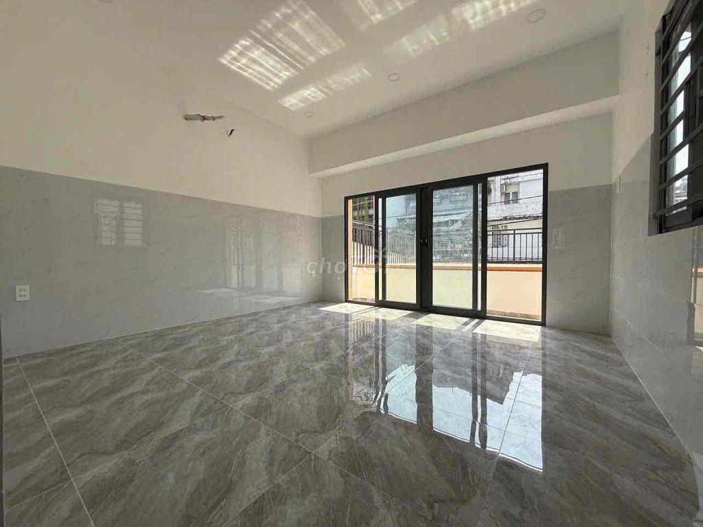 🏦 Nhà mới NC mặt tiền đường Thống Nhất P10