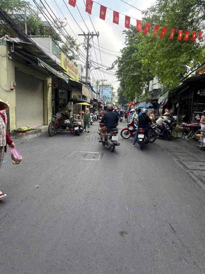 🏦 Nhà mới NC mặt tiền đường Thống Nhất P10