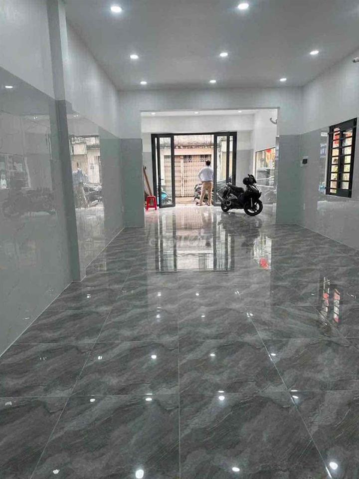 🏦 Nhà mới NC mặt tiền đường Thống Nhất P10