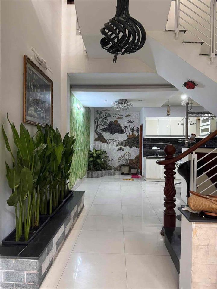 🏦 Nhà mới đẹp NC nup hẻm 618 Quang Trung P11