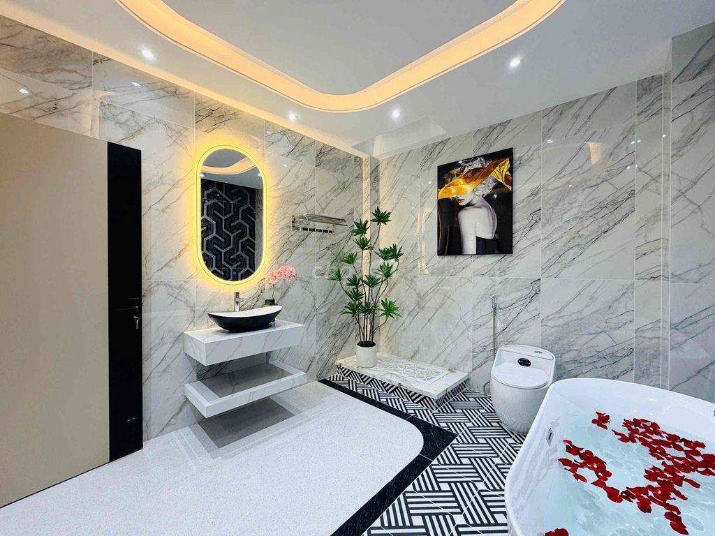 🏦 Nhà mới đẹp NC nup hẻm 790/ Quang Trung P8