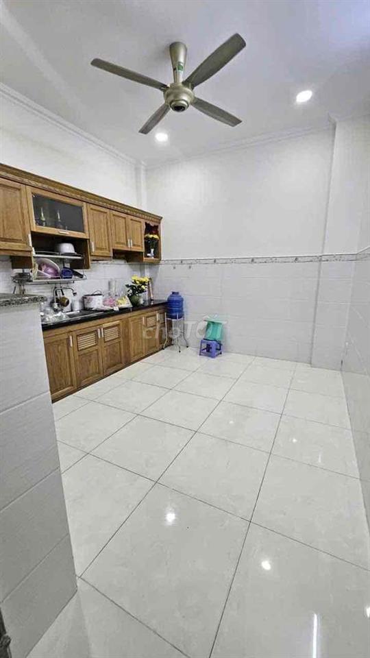 🏦 Nhà mới NC nup hẻm 276 Thống Nhất P16