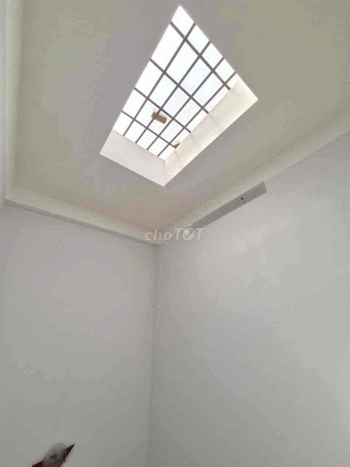 🏦 Nhà mới NC nup hẻm 1/ Lê Văn Thọ P11