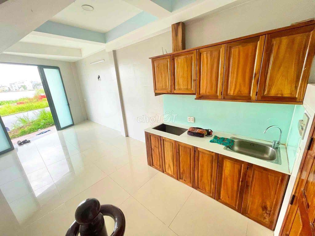 🏦 Nhà mới NC nup hẻm Nguyễn Văn Dung mt bờ kênh Tham Lương P6