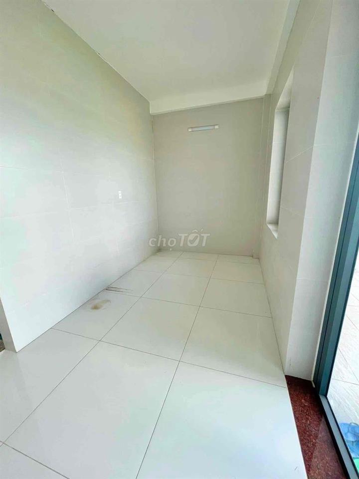 🏦 Nhà mới NC nup hẻm Nguyễn Văn Dung mt bờ kênh Tham Lương P6