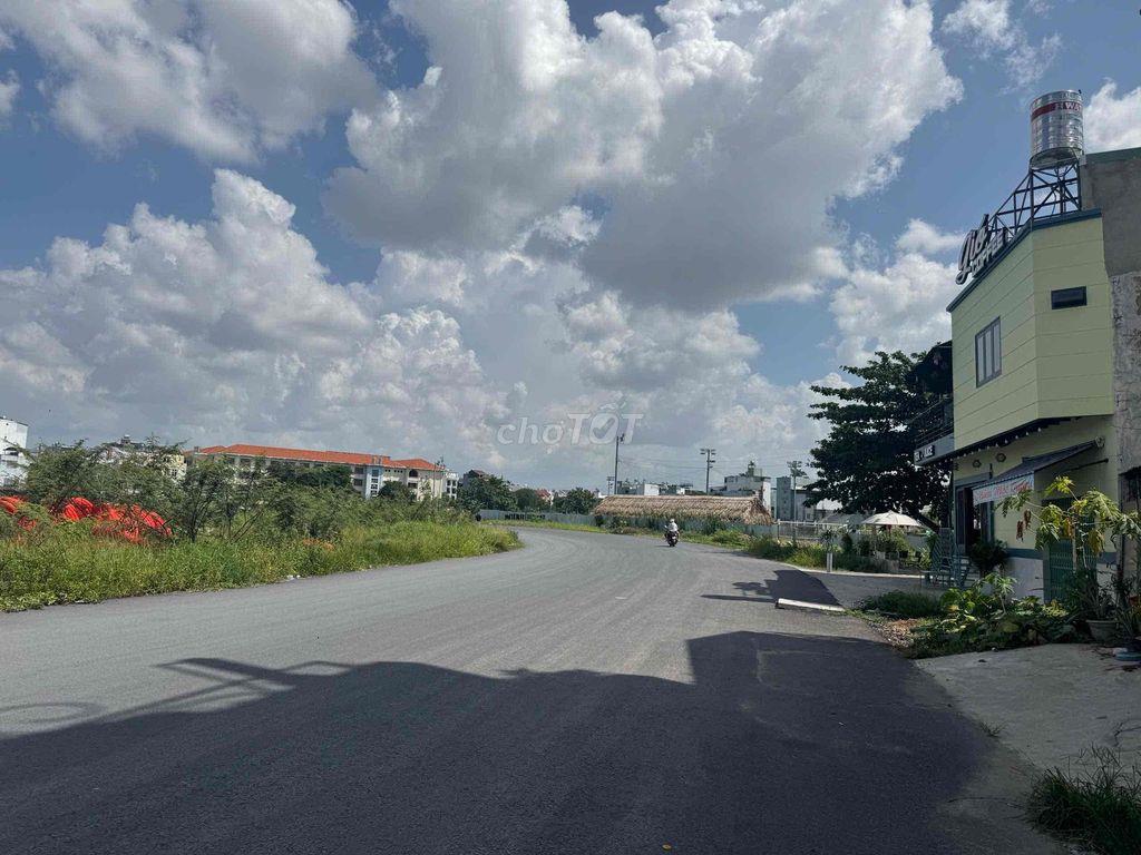 🏦 Nhà mới NC nup hẻm Nguyễn Văn Dung mt bờ kênh Tham Lương P6