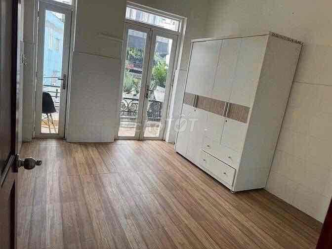 🏦 Nhà mới NC mặt tiền đường số 4 P16