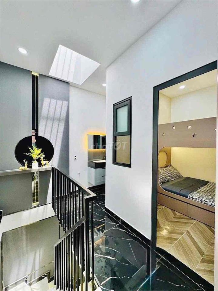 🏦 Nhà mới đẹp NC nup hẻm 140 Phạm Văn Chiêu P9