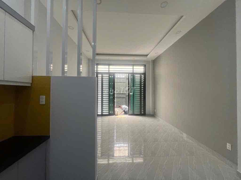 🏦 Nhà mới đẹp NC mặt tiền đường số 2 P3
