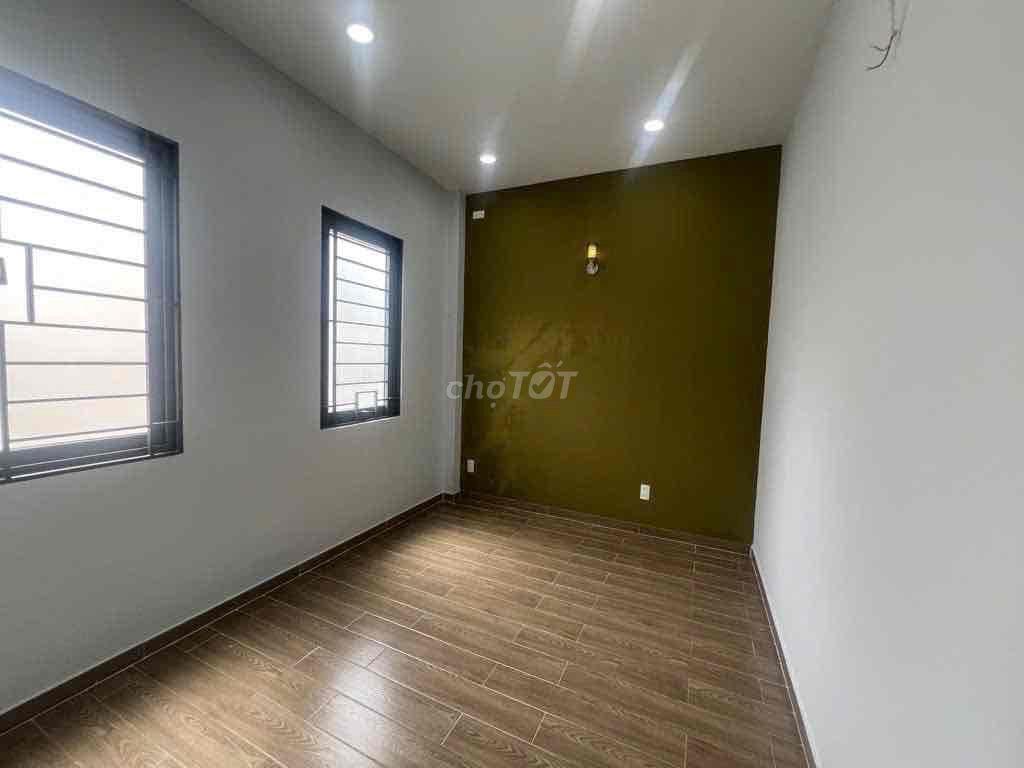 🏦 Nhà mới đẹp NC mặt tiền đường số 2 P3