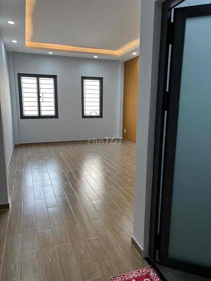 🏦 Nhà mới đẹp NC mặt tiền đường số 2 P3