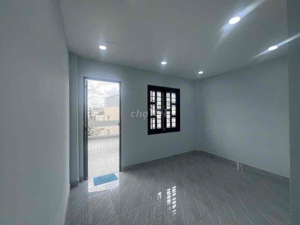 🏦 Nhà mới đẹp NC mặt tiền đường số 2 P3