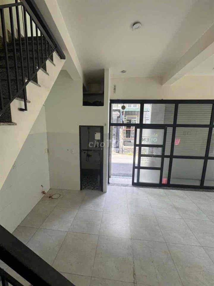 🏦 Nhà mới NC vị trí góc 2mt hẻm 1050 Quang Trung P8