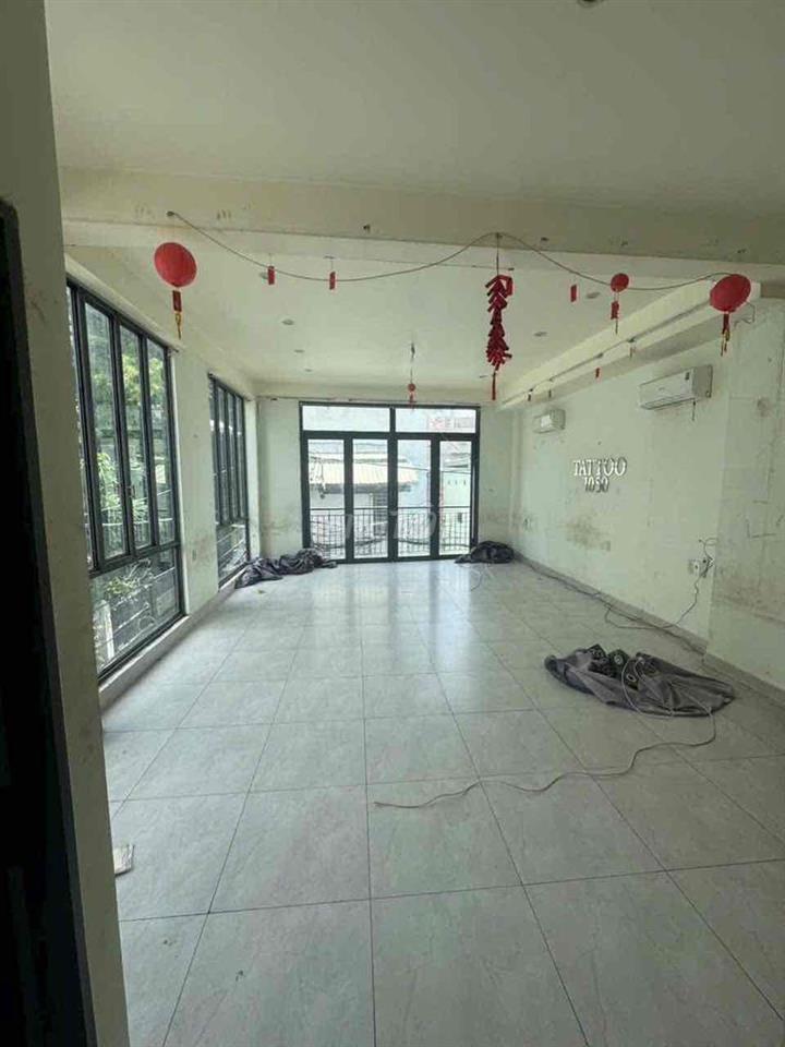 🏦 Nhà mới NC vị trí góc 2mt hẻm 1050 Quang Trung P8