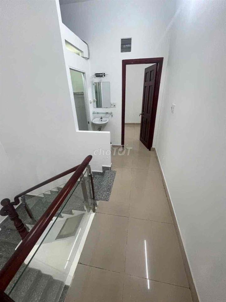 🏦 Nhà mới NC nup hẻm 220 Nguyễn Văn Khối P8