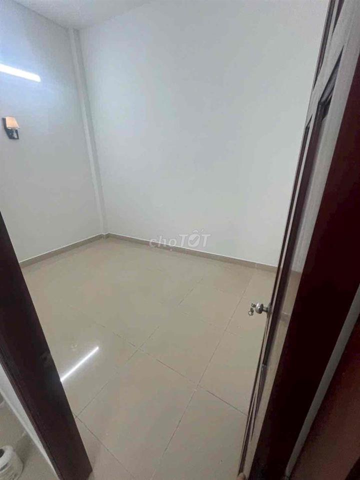 🏦 Nhà mới NC nup hẻm 220 Nguyễn Văn Khối P8