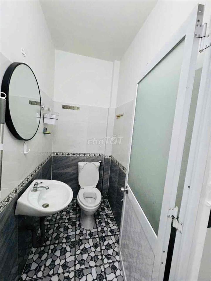 🏦 Nhà mới đẹp NC nup hẻm 1/ Nguyễn Tư Giản P12