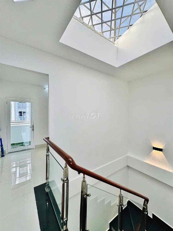 🏦 Nhà mới đẹp NC nup hẻm 227 Phạm Văn Chiêu P9