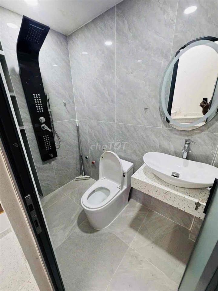 🏦 Nhà mới đẹp NC nup hẻm 1/ Nguyễn Tư Giản P12
