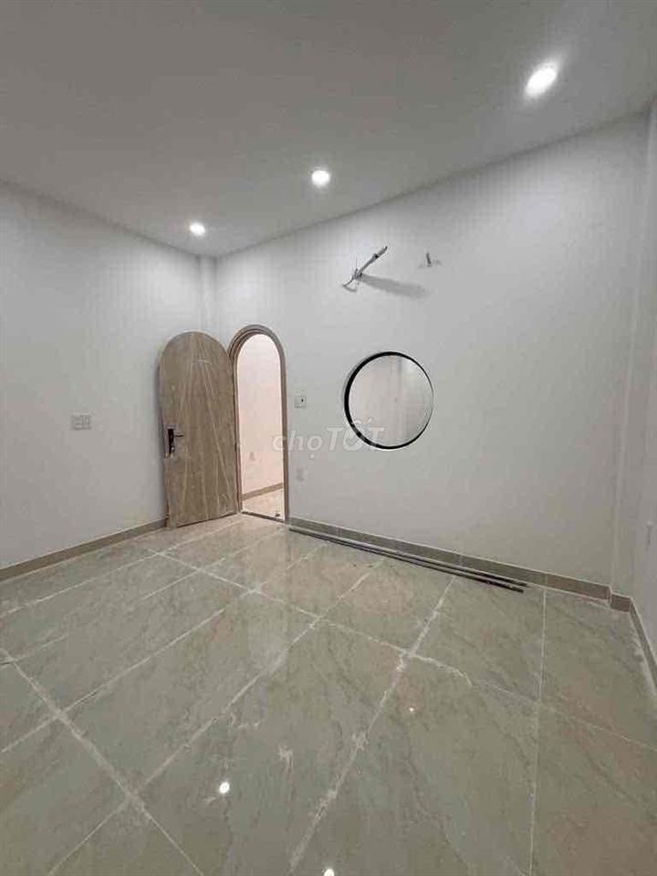 🏦 Nhà mới đẹp NC nup hẻm Phạm Văn Chiêu P9