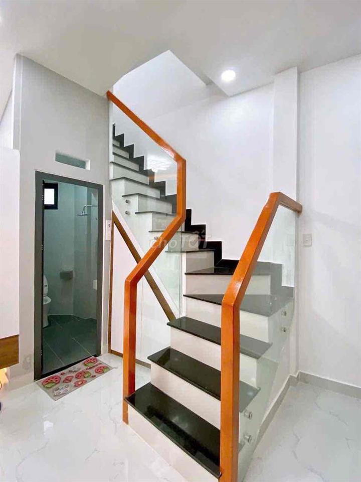 🏦 Nhà mới đẹp NC nup hẻm Nguyễn Văn Công P3