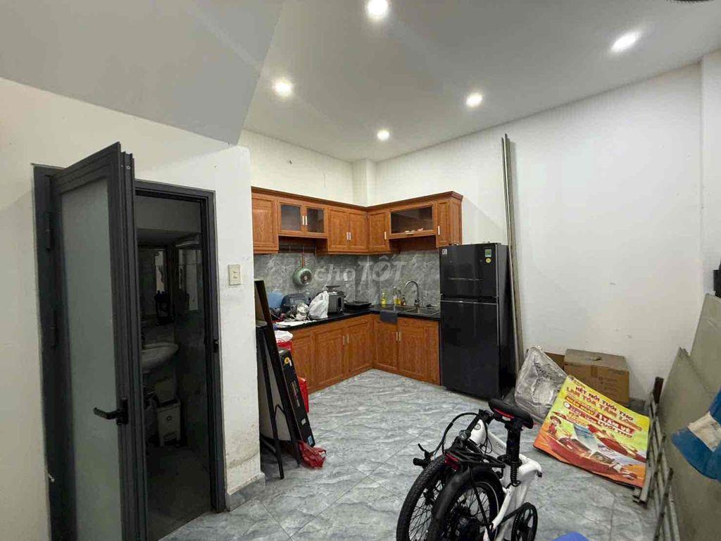 🏦 Nhà NC mặt tiền kinh doanh Đường Nguyễn Văn Khối P11