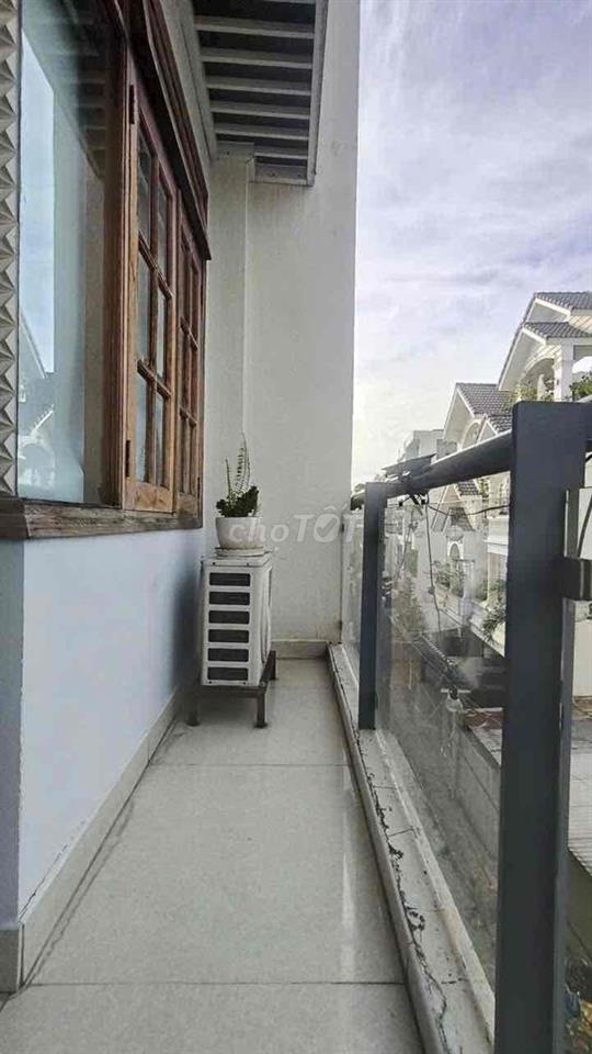 🏦 Nhà mới NC nup hẻm Lê Văn Thọ P11
