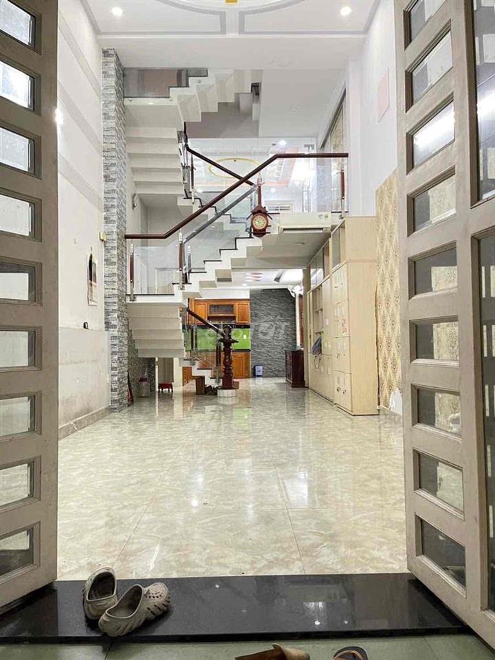 🏦 Nhà mới NC nup hẻm Phamh Văn Chiêu P9
