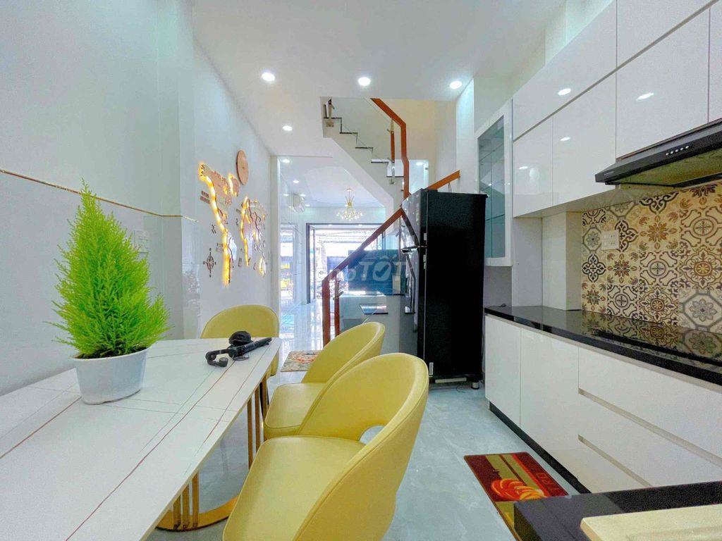 🏦 Nhà mới đẹp Nc mặt tiền Đường Số 8 P11