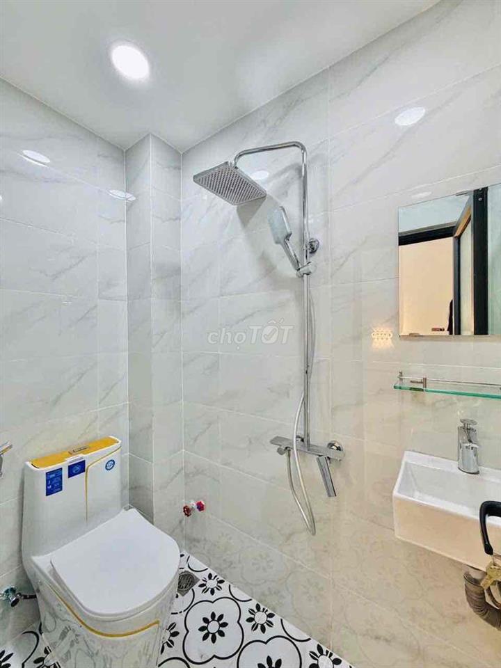 🏦 Nhà mới đẹp NC nup hẻm 576 Quang Trung P10