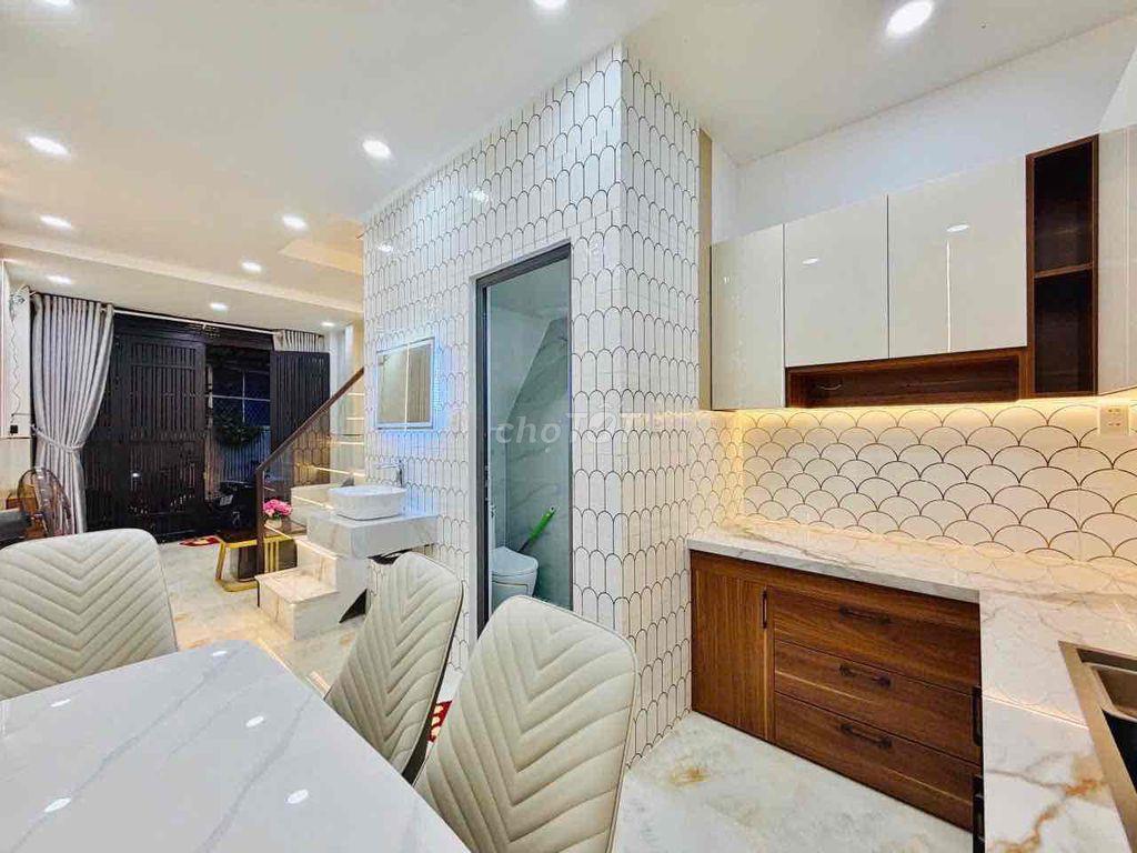 🏦 Nhà mới đẹp NC nup hẻm 576 Quang Trung P10