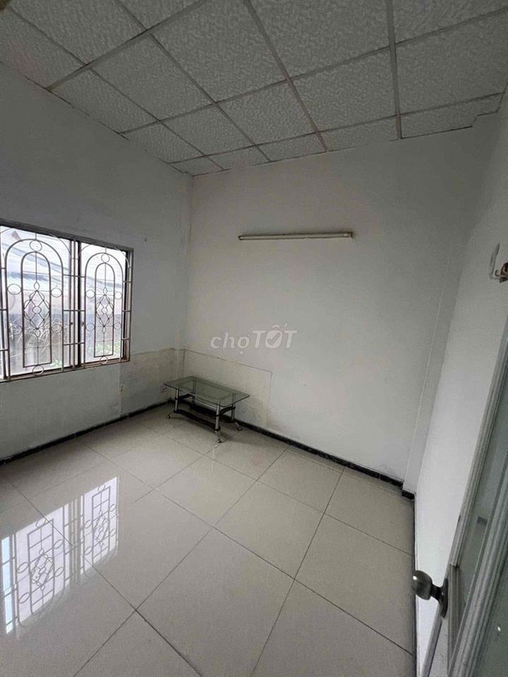 🏦 Nhà NC nup hẻm Quang Trung P8