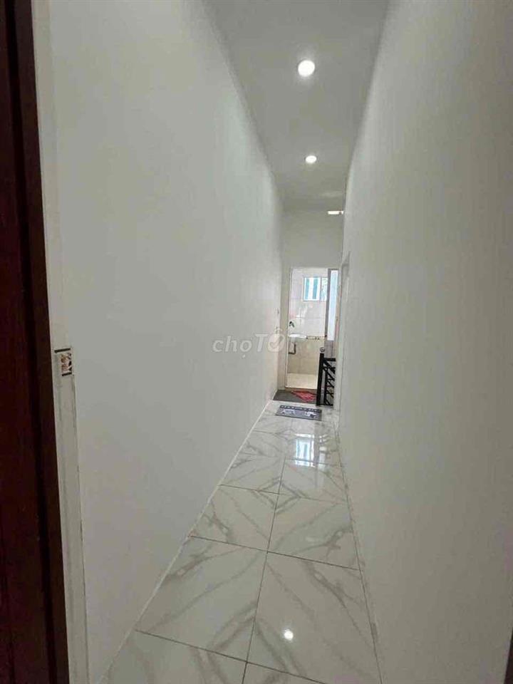 🏦 Nhà mới NC nup hẻm 564 Phạm Văn Chiêu P16