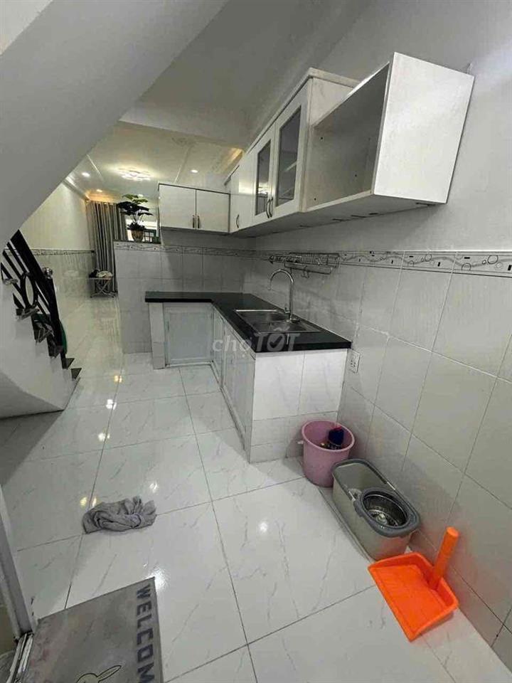 🏦 Nhà mới NC nup hẻm 564 Phạm Văn Chiêu P16