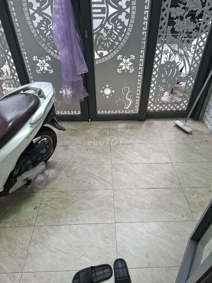 🏦 Nhà mới đẹp NC nup hẻm Nguyễn Kiệm P3