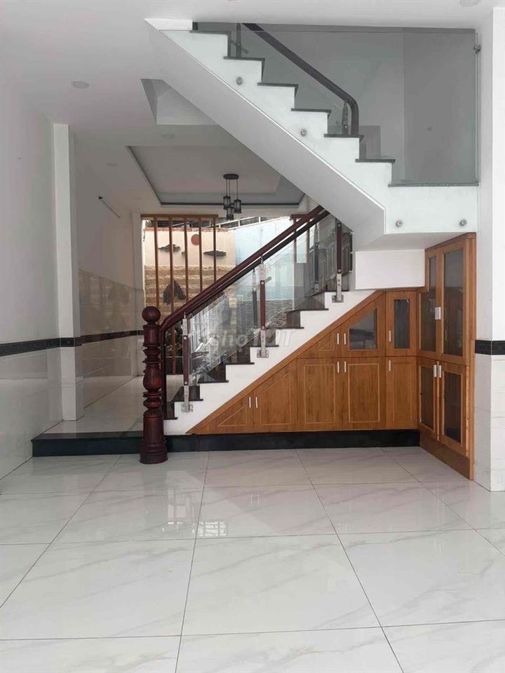 🏦 Nhà NC nup hem 213 Đường số 28 Lê Đức Thọ P6