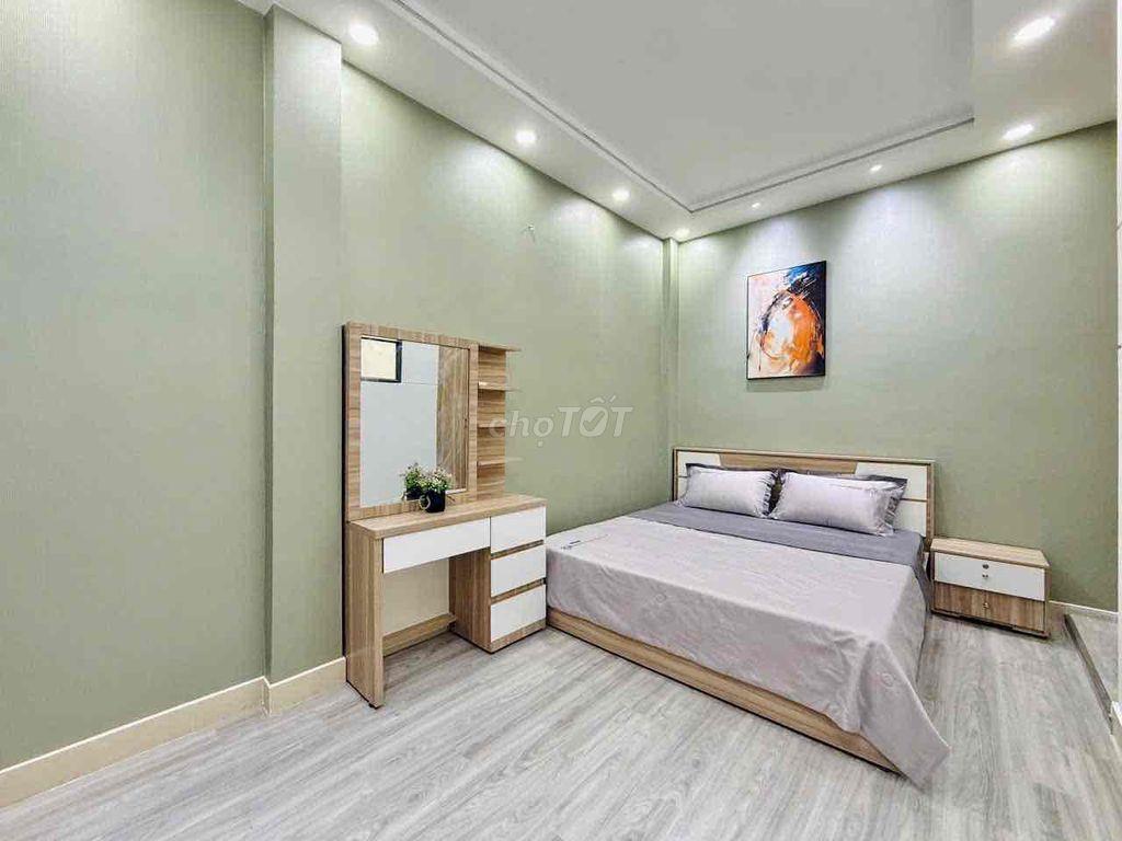 🏦 Nhà mới NC nup hẻm Lê Lai Phường 4