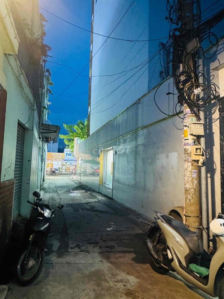 🏦 Nhà mới NC nup hẻm 1/ Sát mặt tiền Quang Trung P12 GV