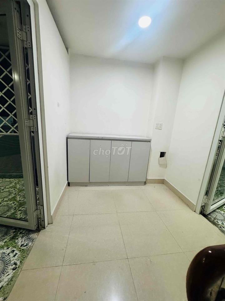 🏦 Nhà mới NC nup hẻm 1/ Sát mặt tiền Quang Trung P12 GV