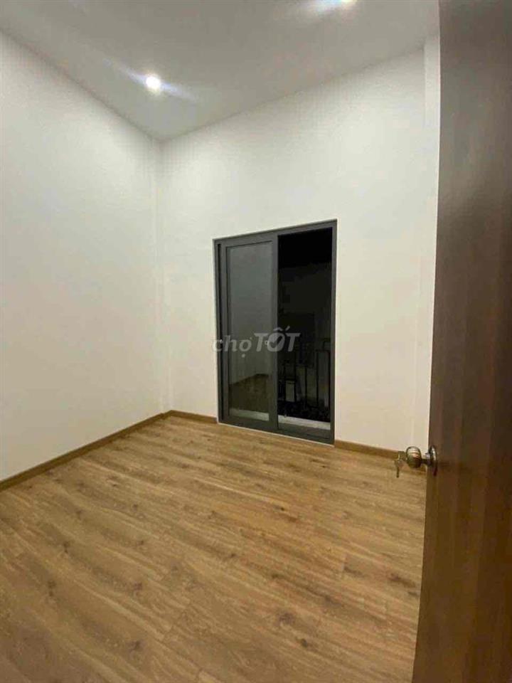 🏦 Nhà mới NC nup hẻm 730 Phạm Văn Chiêu P16