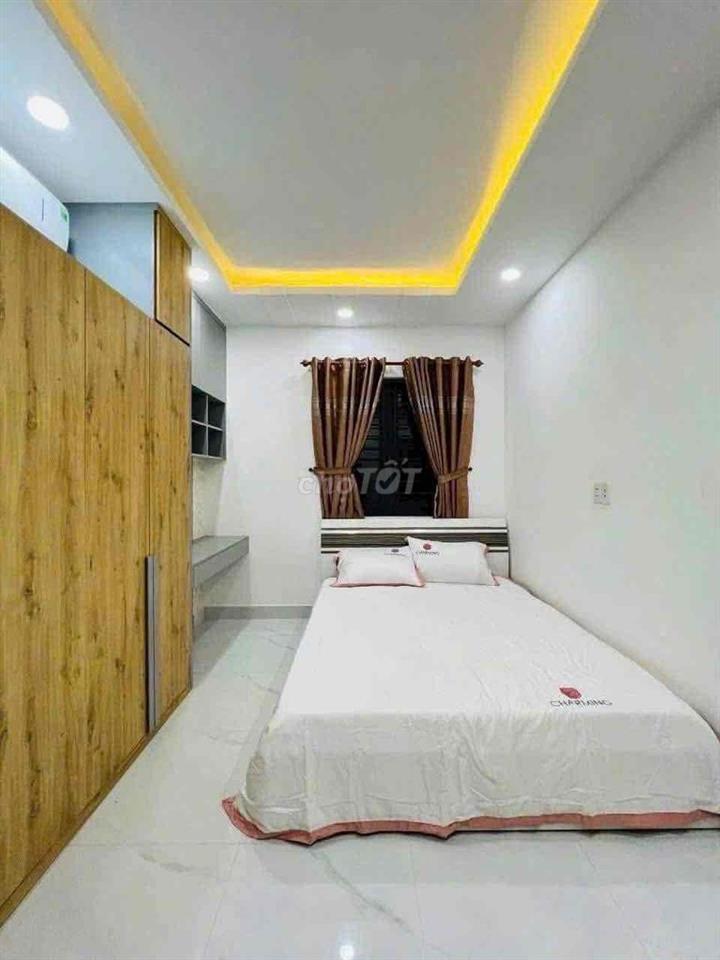 🏦 Nhà mới đẹp NC nup hẻm Quang Trung P8