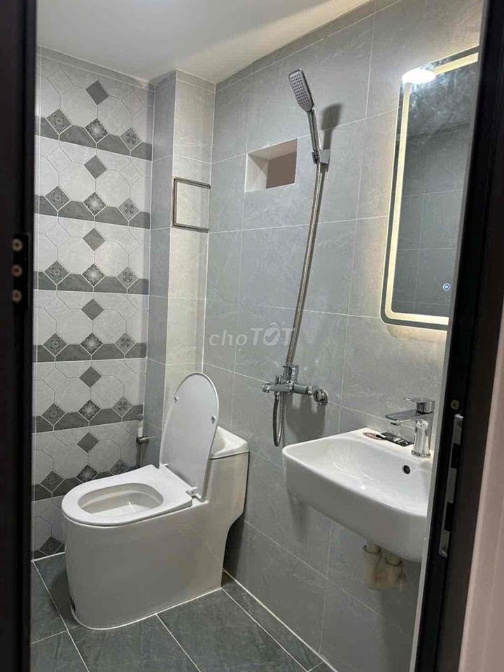 🏦 Nhà mới đẹp mặt tiền Đường Thống Nhất P10